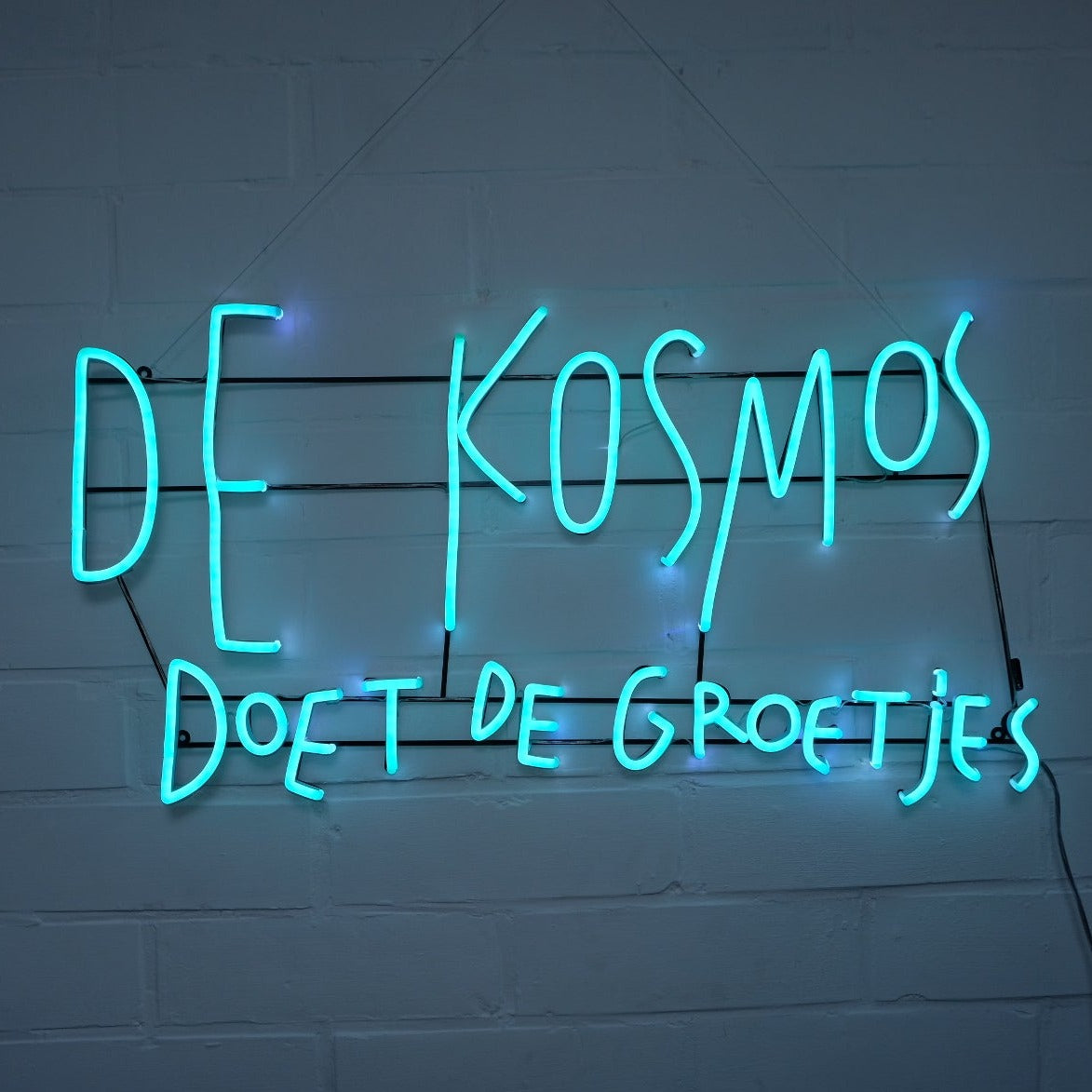 Kosmos Doet de Groetjes par Kelly Hortense